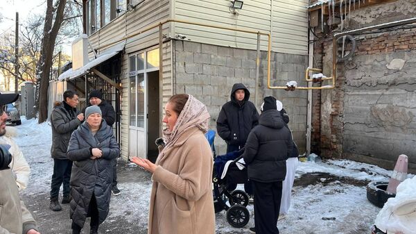 Алматыда тұрғындар мен банк арасында дау шықты - Sputnik Қазақстан