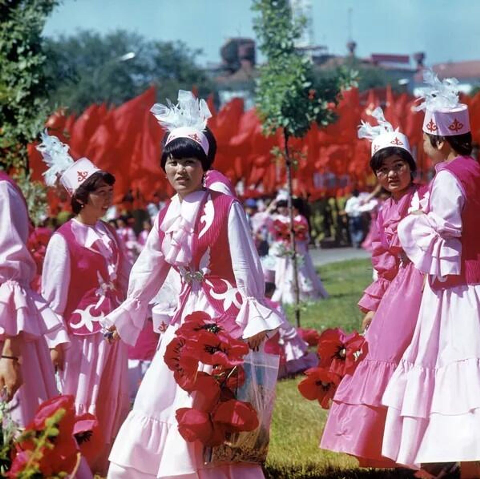 Девушки на празднике Наурыз в Казахстане - Sputnik Казахстан, 1920, 19.03.2026