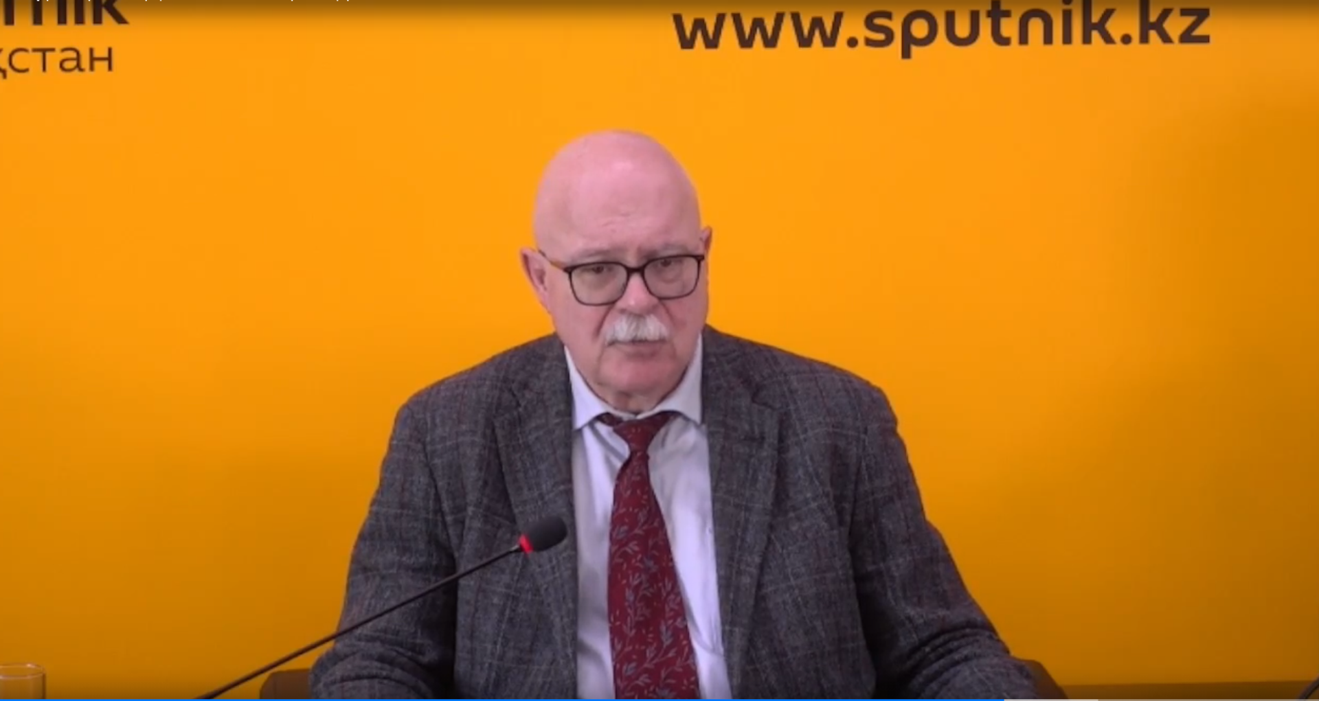 Член российского совета по международным делам, директор Института мировой военной экономики и стратегии НИУ ВШЭ Дмитрий Тренин - Sputnik Казахстан, 1920, 20.03.2026