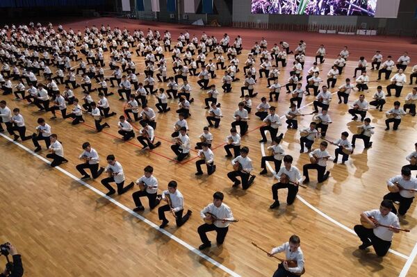 Полмиллиона детей одновременно исполнили кюй в разных регионах Казахстана - Sputnik Казахстан