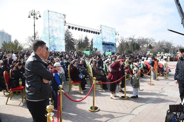 Наурыз празднуют в Алматы - Sputnik Казахстан