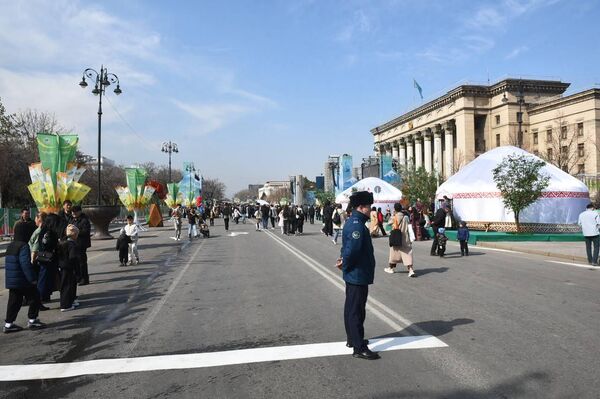 Наурыз празднуют в Алматы - Sputnik Казахстан