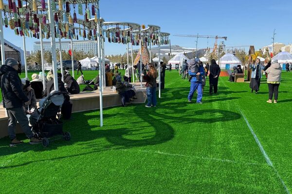 Наурыз празднуют в Астане - Sputnik Казахстан