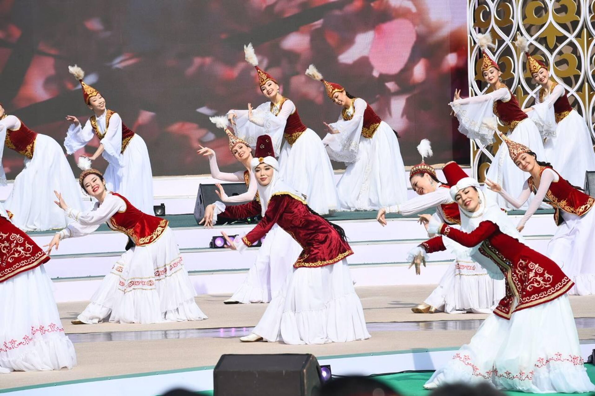 Наурыз празднуют в Алматы - Sputnik Қазақстан, 1920, 21.03.2026