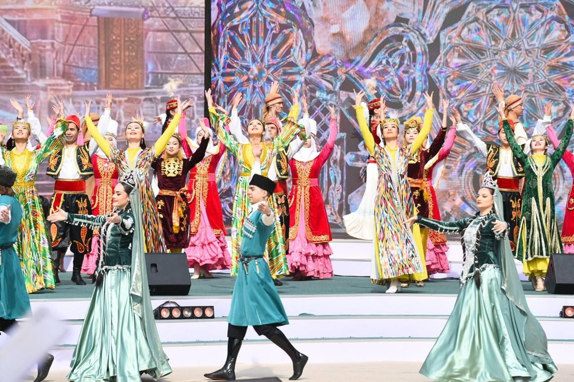 Наурыз празднуют в Алматы - Sputnik Казахстан, 1920, 21.03.2026