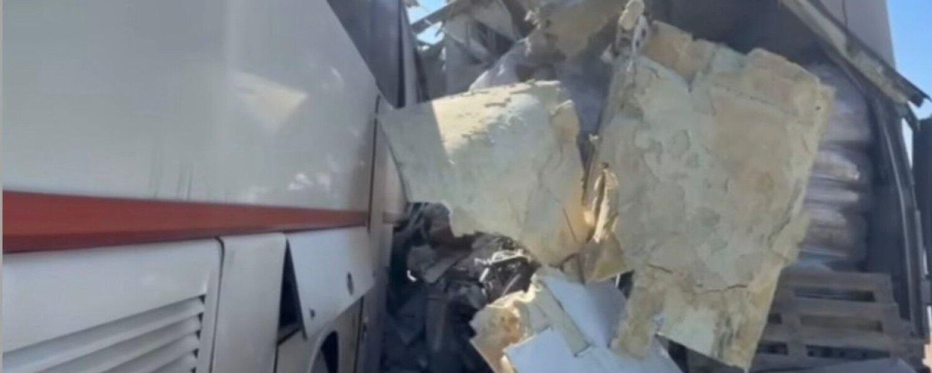 Қарағанды облысында 33 адам мінген автобус жол апатына түсті - Sputnik Қазақстан, 1920, 21.03.2026