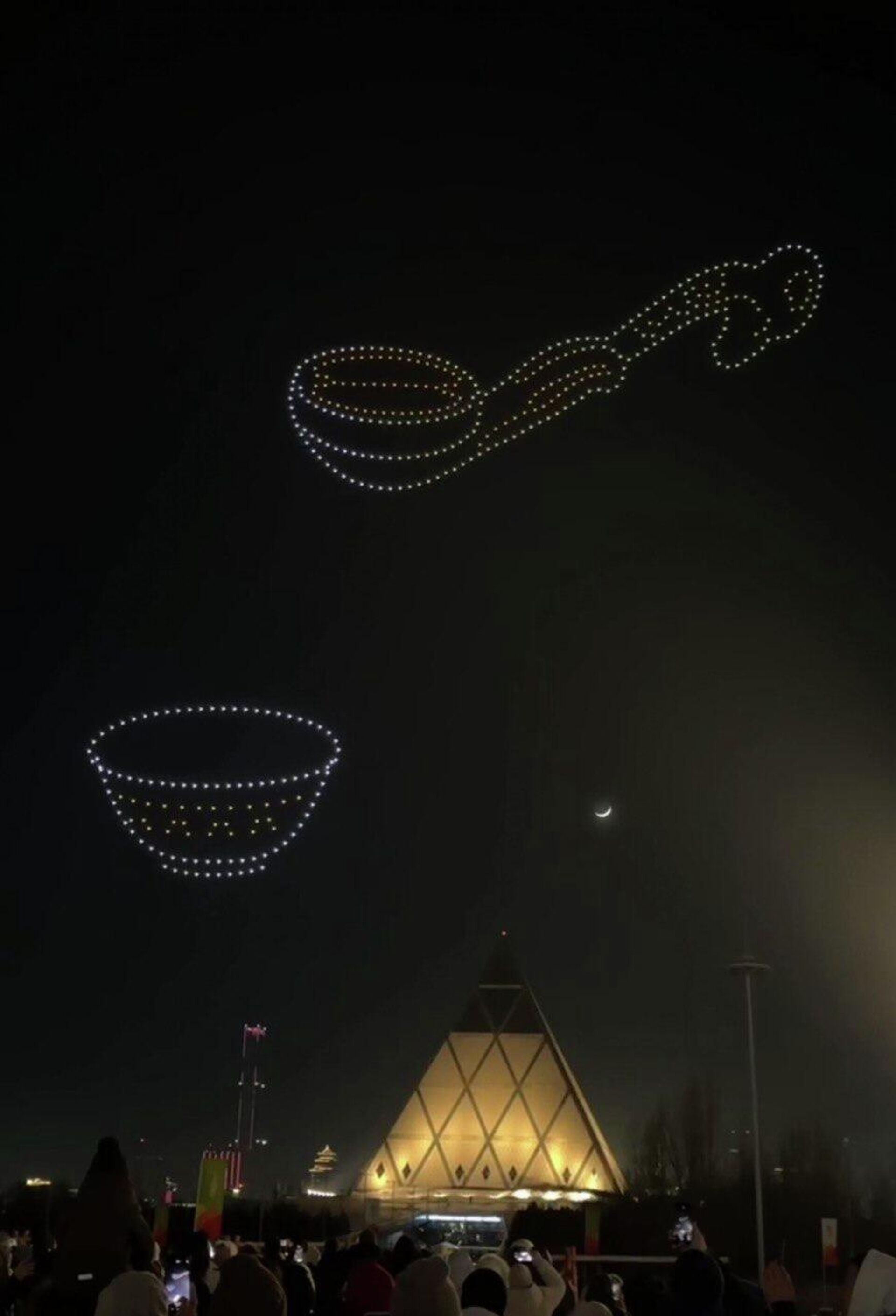 Шоу дронов в честь Наурыза в Астане  - Sputnik Казахстан, 1920, 21.03.2026