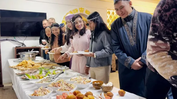 Казахстанские миротворцы отпраздновали Наурыз на Голанских высотах  - Sputnik Қазақстан