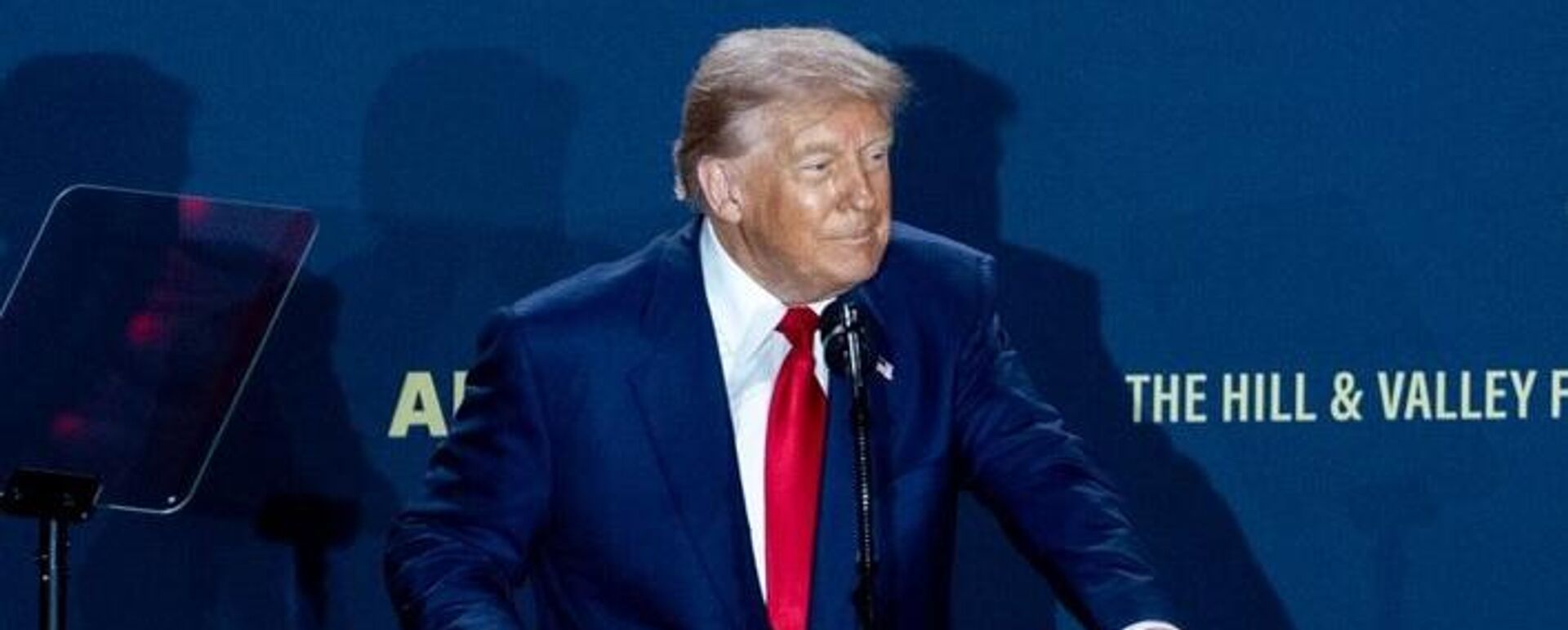 Дональд Трамп  - Sputnik Казахстан, 1920, 17.04.2026