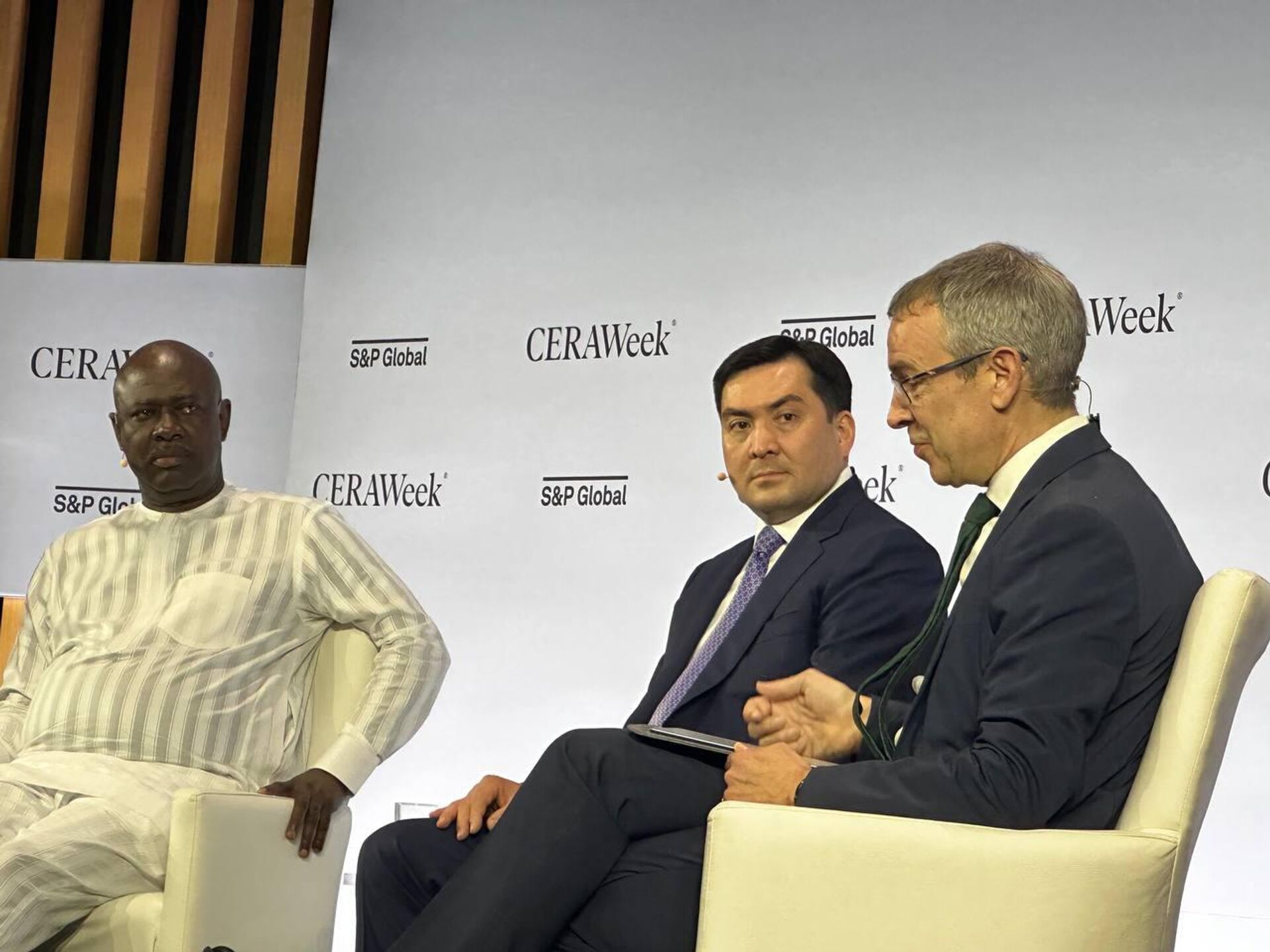 Министр энергетики Казахстана Ерлан Аккенженов принял участие в международной энергетической конференции CERAWeek - Sputnik Казахстан, 1920, 25.03.2026