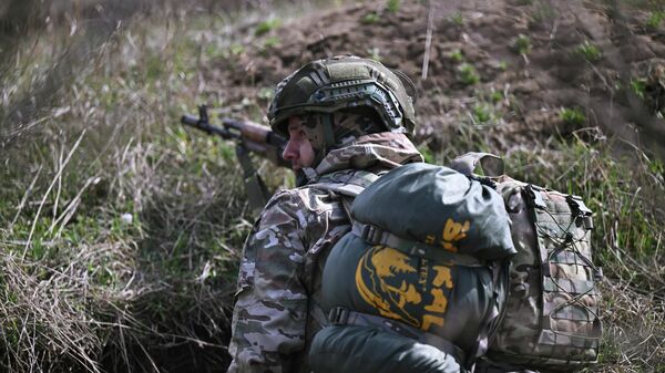 Подготовка военнослужащих ВС РФ на полигоне на Запорожском направлении СВО - Sputnik Казахстан