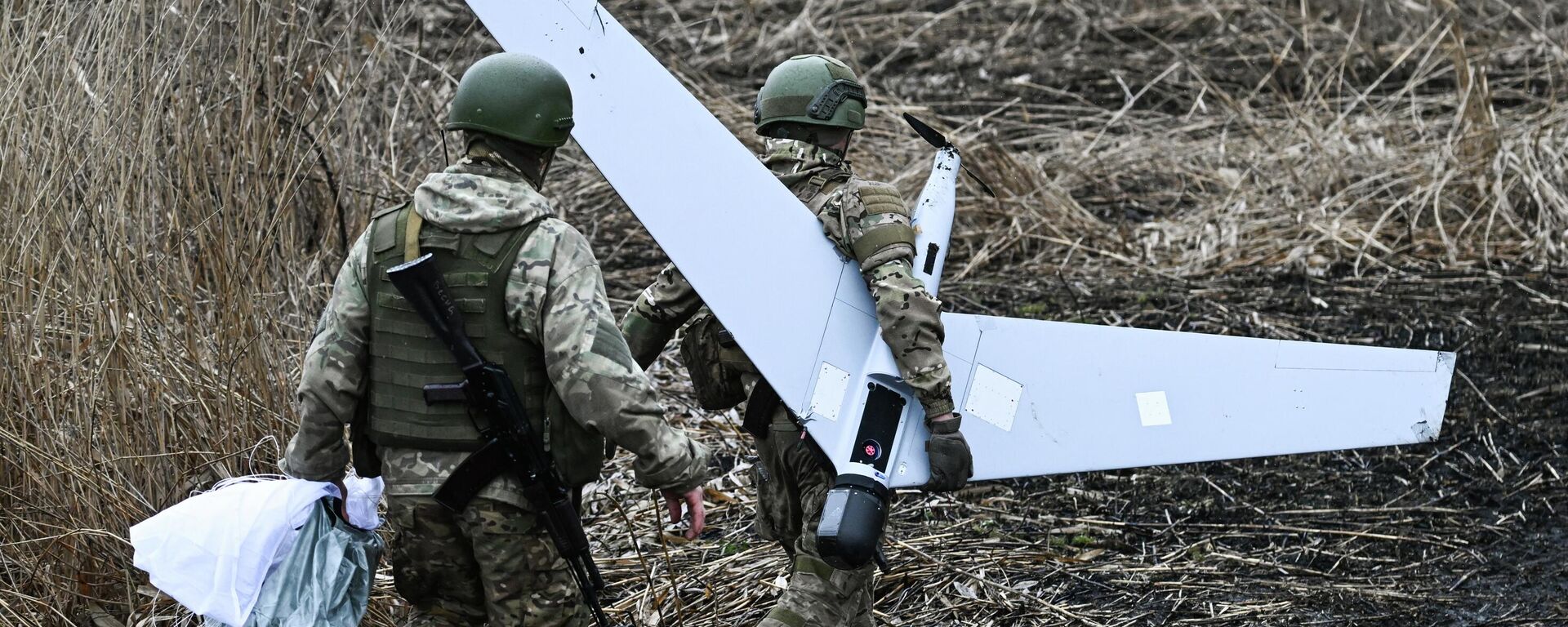 Боевая работа расчета БПЛА на Добропольском направлении СВО Боевая работа расчета БПЛА на Добропольском направлении СВО - Sputnik Казахстан, 1920, 27.03.2026