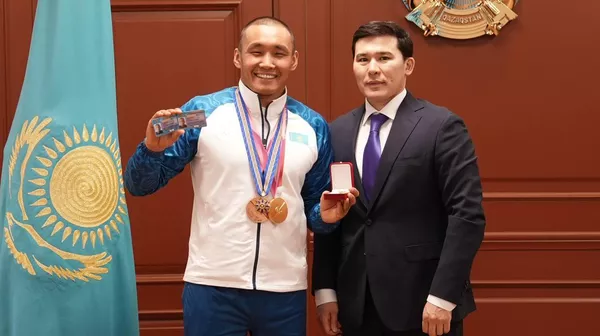 Паралимпиец Ербол Хамитов получил звание 