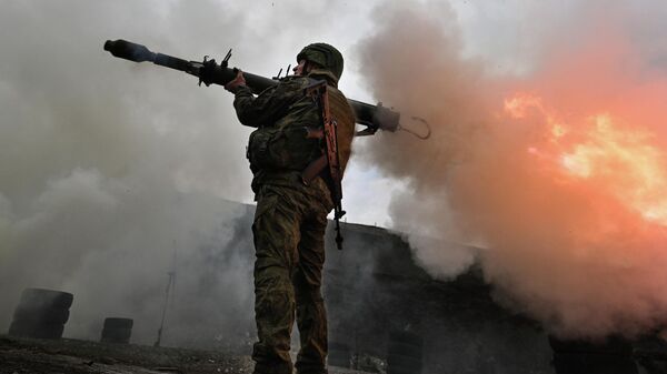 Боевое слаживание штурмовиков группировки войск Центр на Днепропетровском направлении СВО - Sputnik Казахстан
