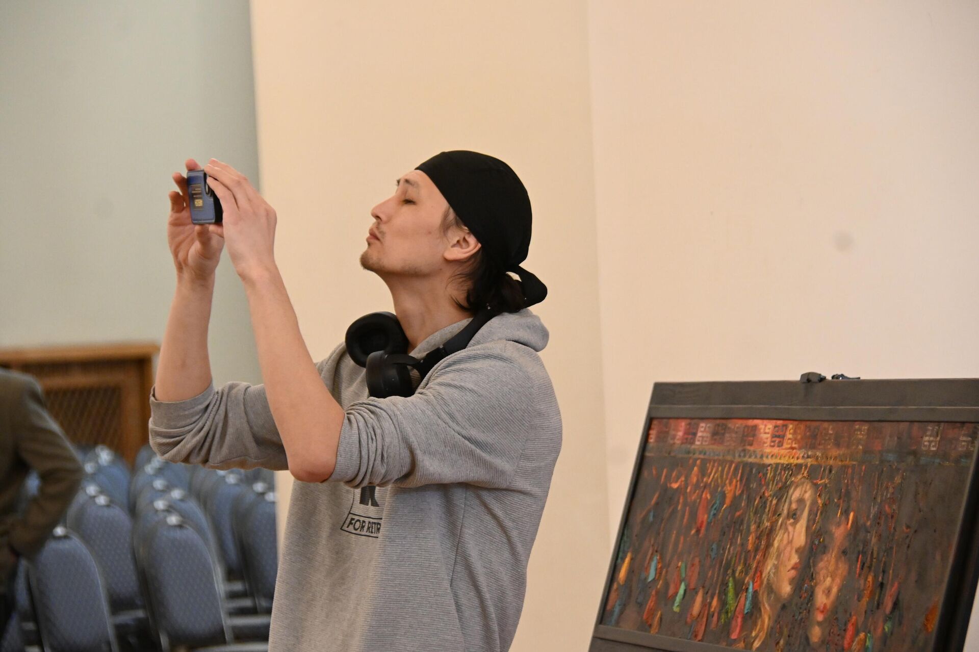 Выставка казахстанского художника Талгата Досманова открылась в Санкт-Петербурге Выставка казахстанского художника Талгата Досманова открылась в Санкт-Петербурге - Sputnik Казахстан, 1920, 31.03.2026