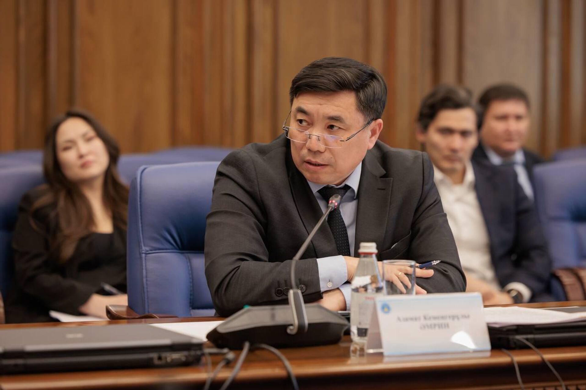 Ежегодное заседание Комиссии по мониторингу за расходованием средств из Нацфонда прошло в ВАП  - Sputnik Казахстан, 1920, 01.04.2026