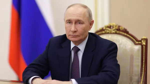 Видеообращение президента Владимира Путина к участникам Международного транспортно-логистического форума - Sputnik Казахстан