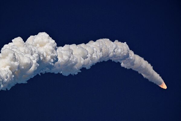 На шестые сутки аппарат максимально приблизится к спутнику и начнет возвращение. - Sputnik Казахстан