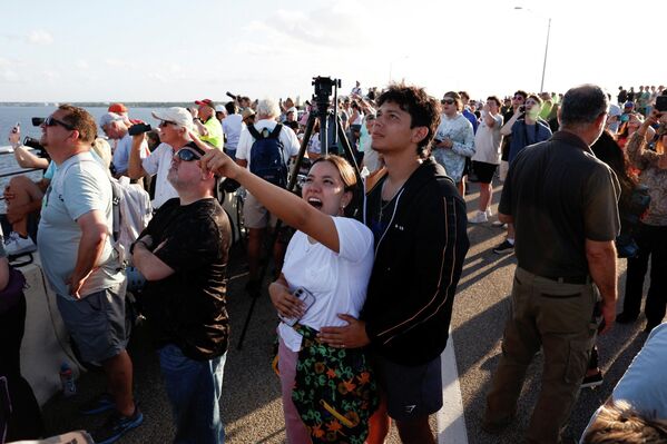 Этот полёт станет первым пилотируемым приближением к Луне более чем за последние 50 лет и самым дальним космическим путешествием, совершенным человеком. - Sputnik Казахстан