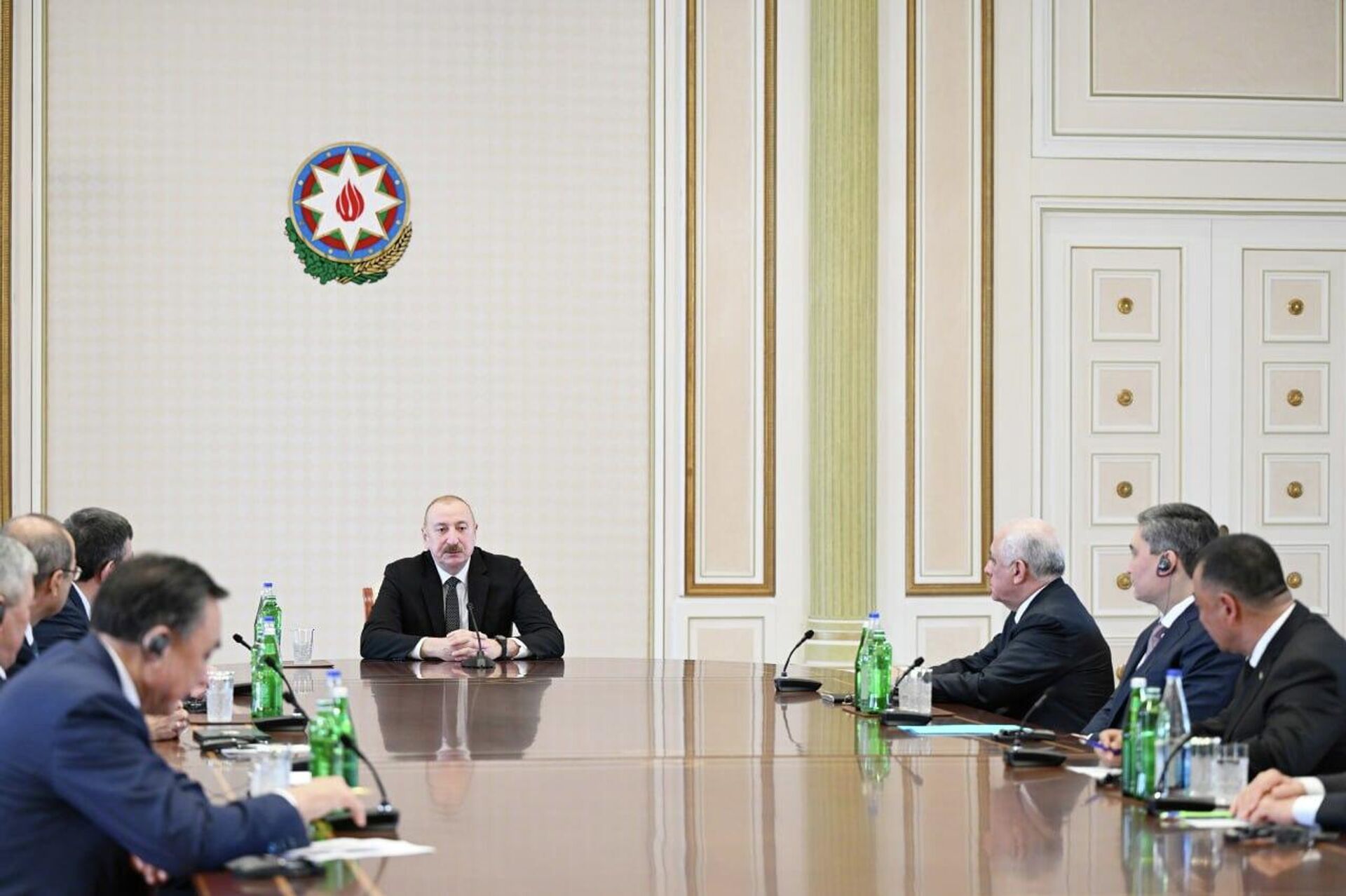 Премьер Казахстана Олжас Бектенов принял участие во встрече стран ОТГ в Баку - Sputnik Казахстан, 1920, 02.04.2026