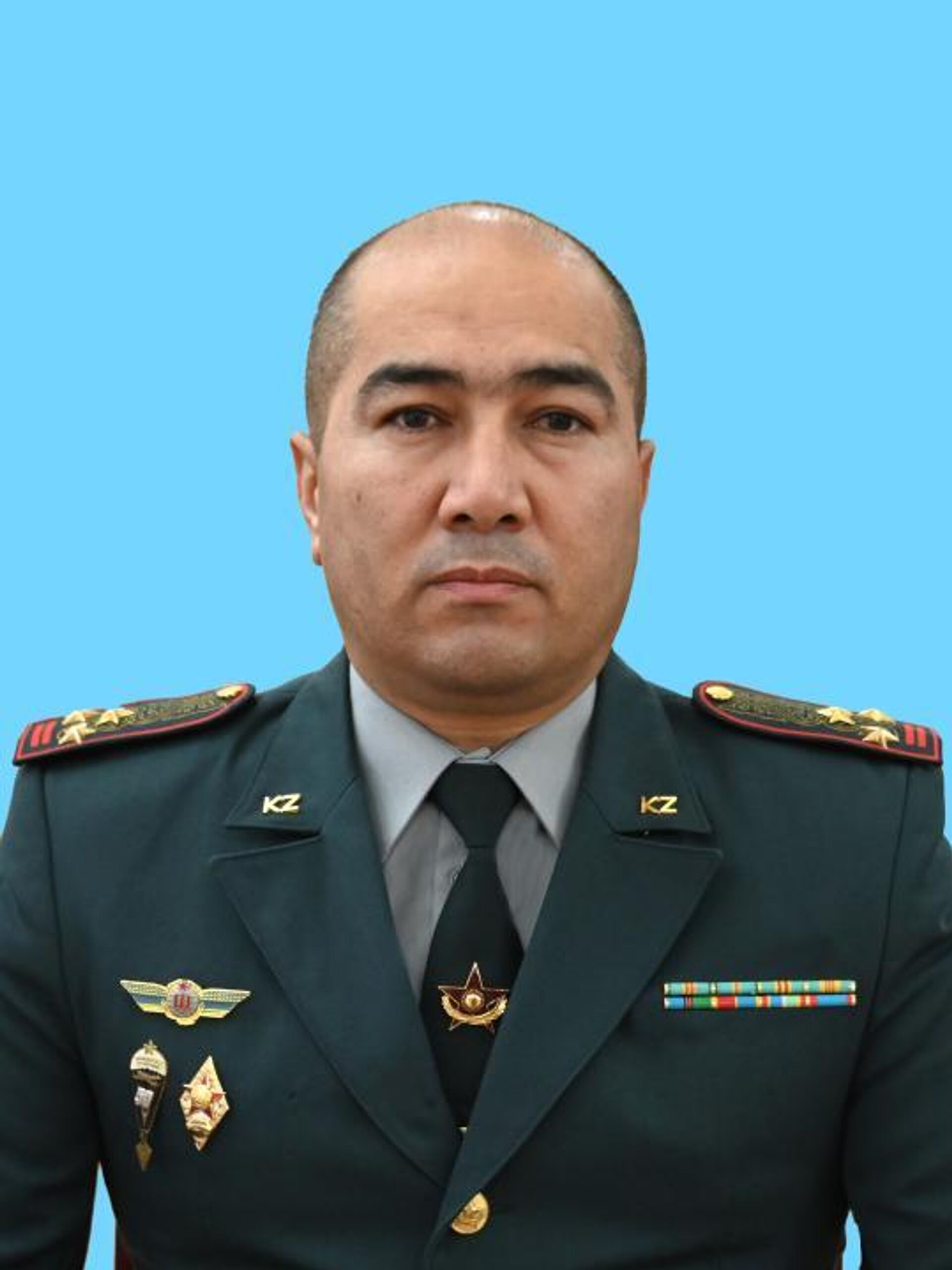 Махсут Гусейнов - командующий Десантно-штурмовыми войсками Вооруженных Сил РК - Sputnik Казахстан, 1920, 03.04.2026