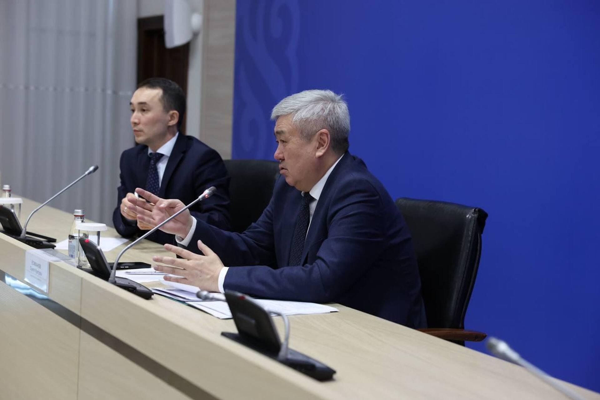 Вице-министр энергетики Казахстана Сунгат Есимханов на брифинге для СМИ - Sputnik Казахстан, 1920, 07.04.2026