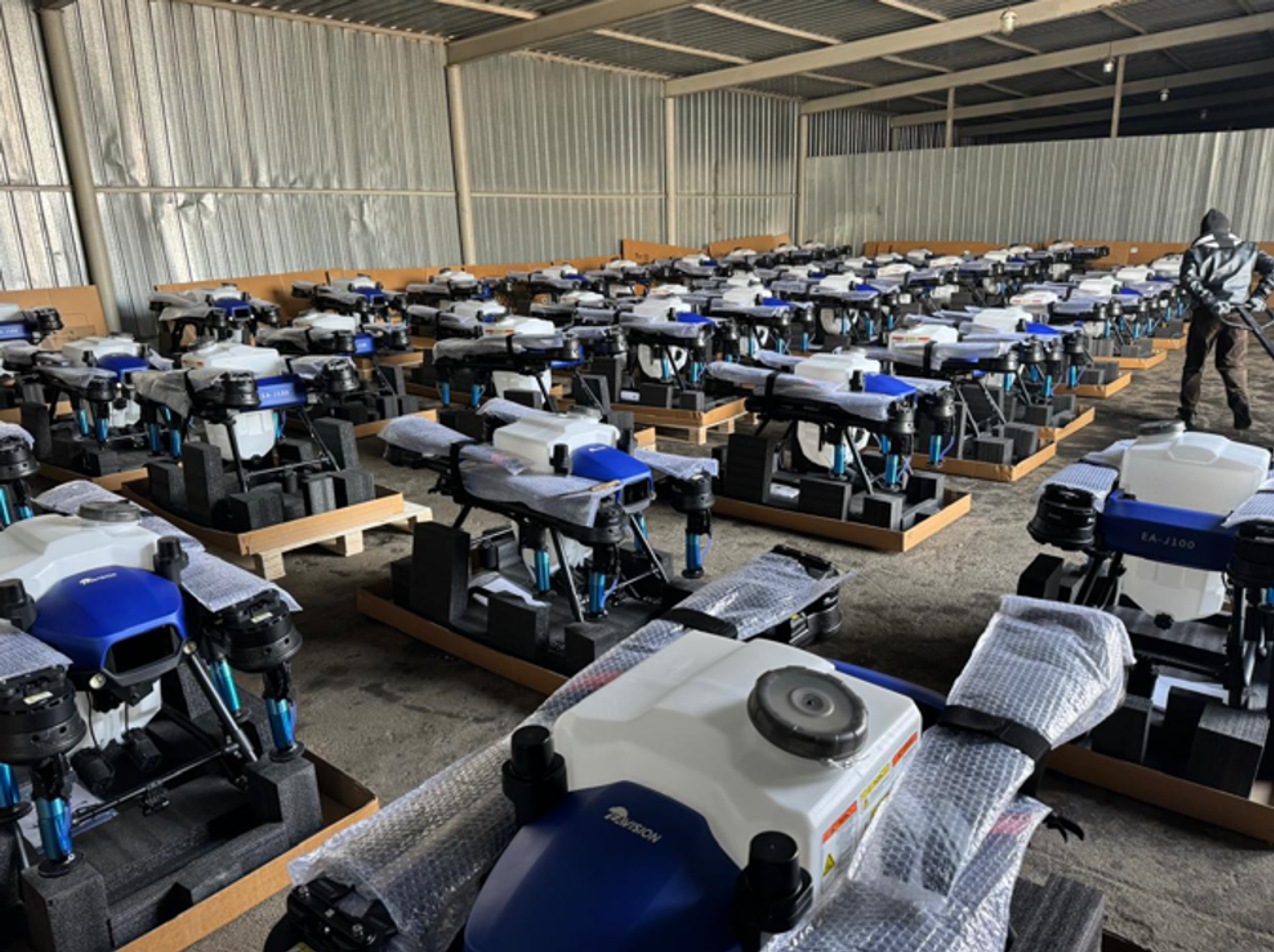 Дроны используют в сельском хозяйстве Казахстана - Sputnik Казахстан, 1920, 08.04.2026