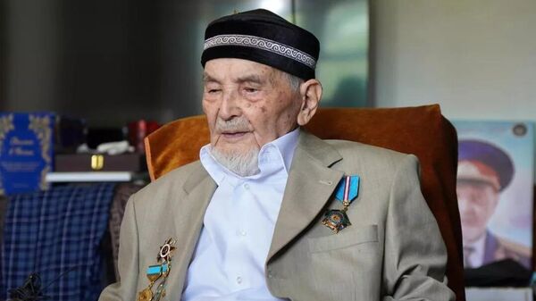 Ветеран ВОВ Курмат Рахимов - Sputnik Казахстан