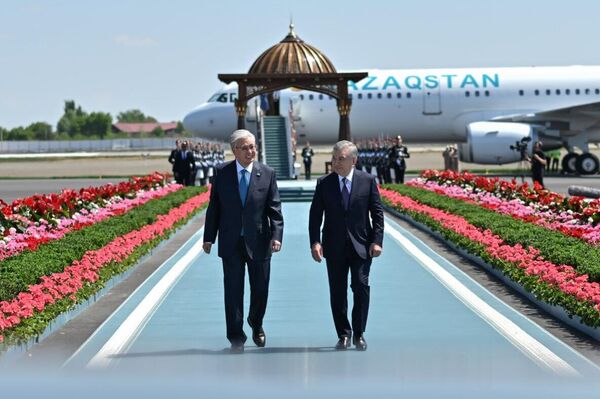 Касым-Жомарт Токаев прибыл с рабочим визитом в Узбекистан
 - Sputnik Казахстан