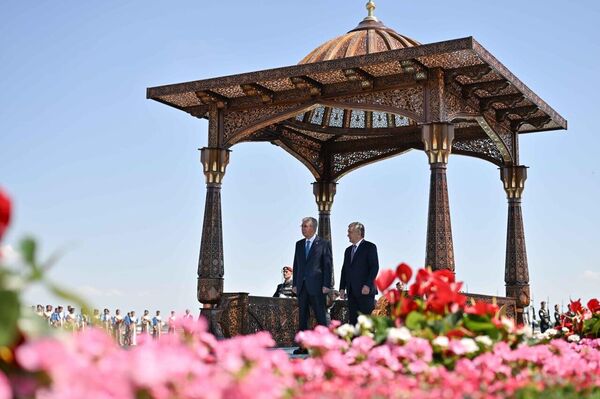 Касым-Жомарт Токаев прибыл с рабочим визитом в Узбекистан
 - Sputnik Казахстан