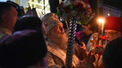 Пасхальная служба в Вознесенском соборе в Алматы