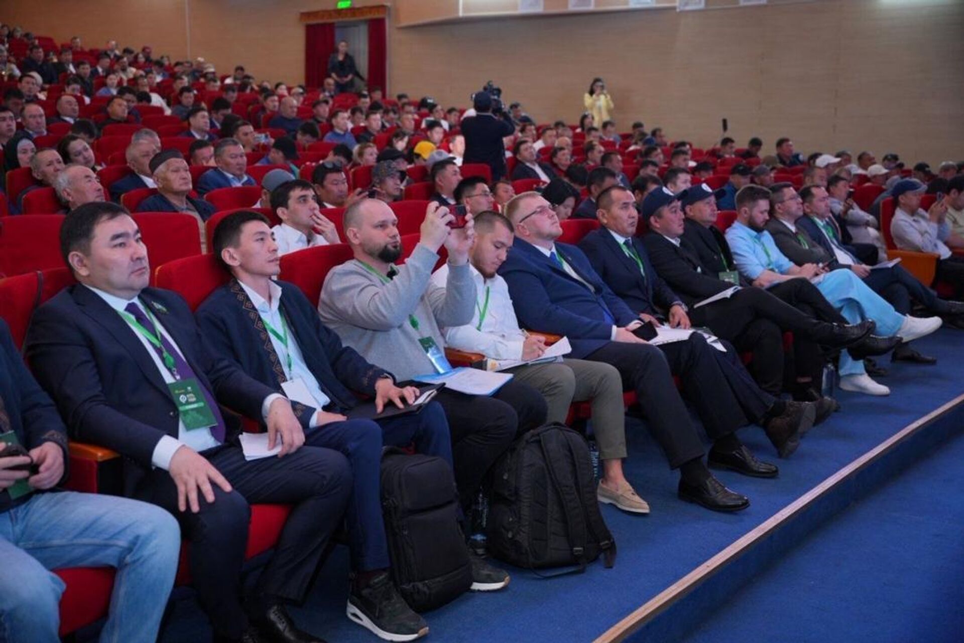 Международный фестиваль AUYL FEST. Рыбное хозяйство в Шымкенте - Sputnik Казахстан, 1920, 13.04.2026