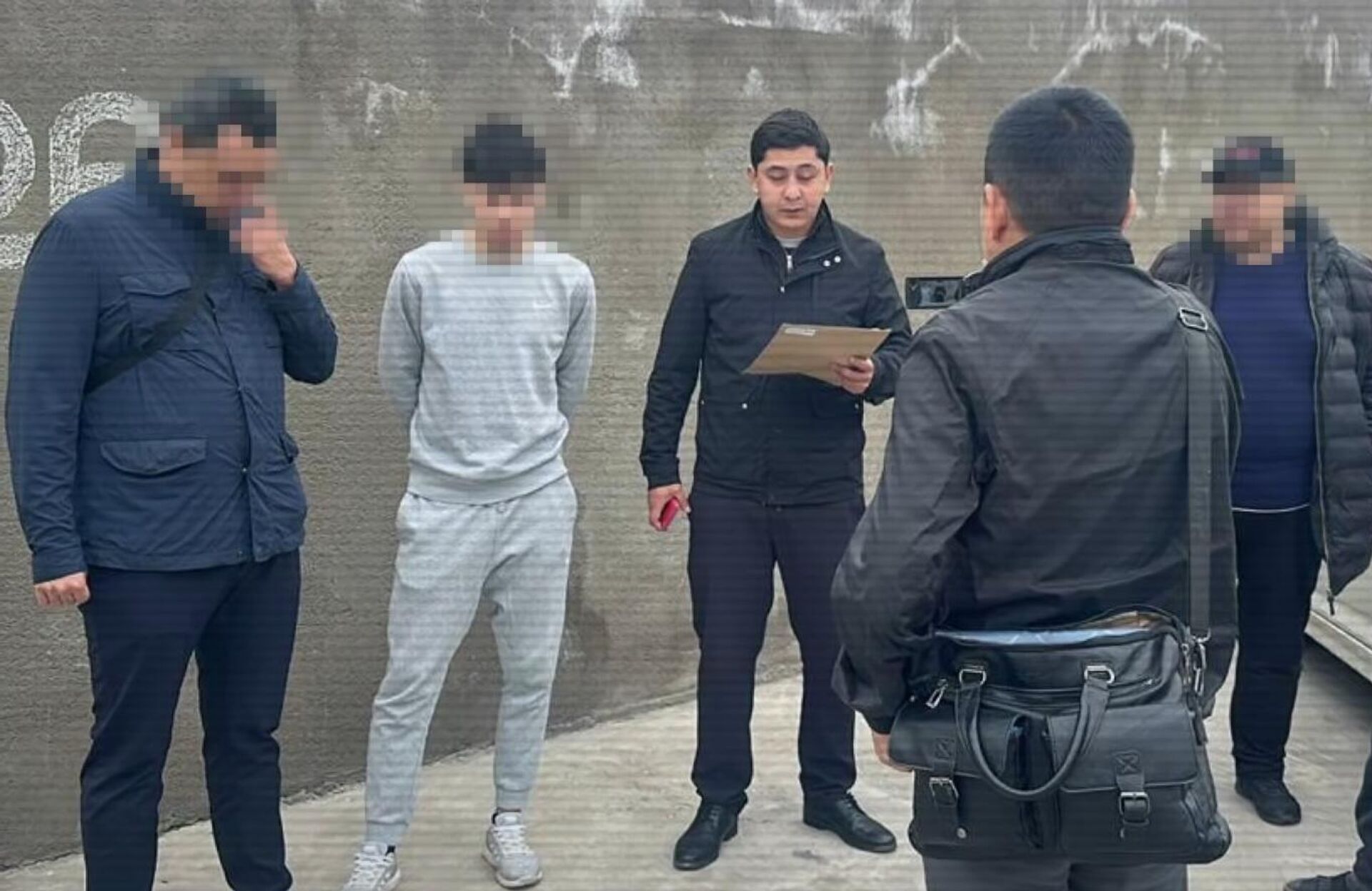 Канал незаконной миграции пересекли полицейские в Шымкенте - Sputnik Қазақстан, 1920, 13.04.2026