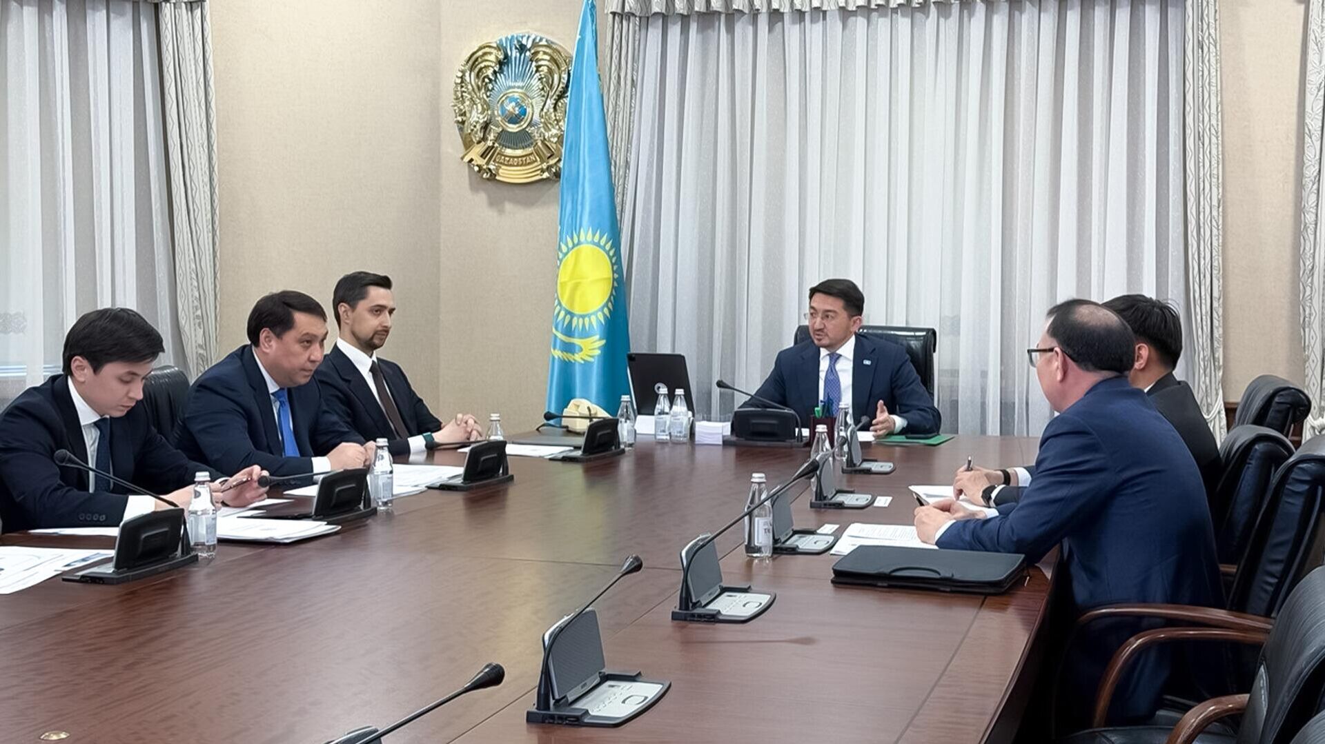 Экзамены на получение водительских удостоверений в Казахстане будут проводить по-новому Экзамены на получение водительских удостоверений в Казахстане будут проводить по-новому - Sputnik Казахстан, 1920, 14.04.2026