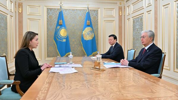 Касым-Жомарт Токаев принял председателя правления общественного фонда Қазақстан халқына Лаззат Чинкисбаеву - Sputnik Қазақстан