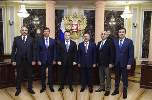 Делегация во главе с председателем Верховного суда Казахстана прибыла в Верховный суд РФ - Sputnik Казахстан