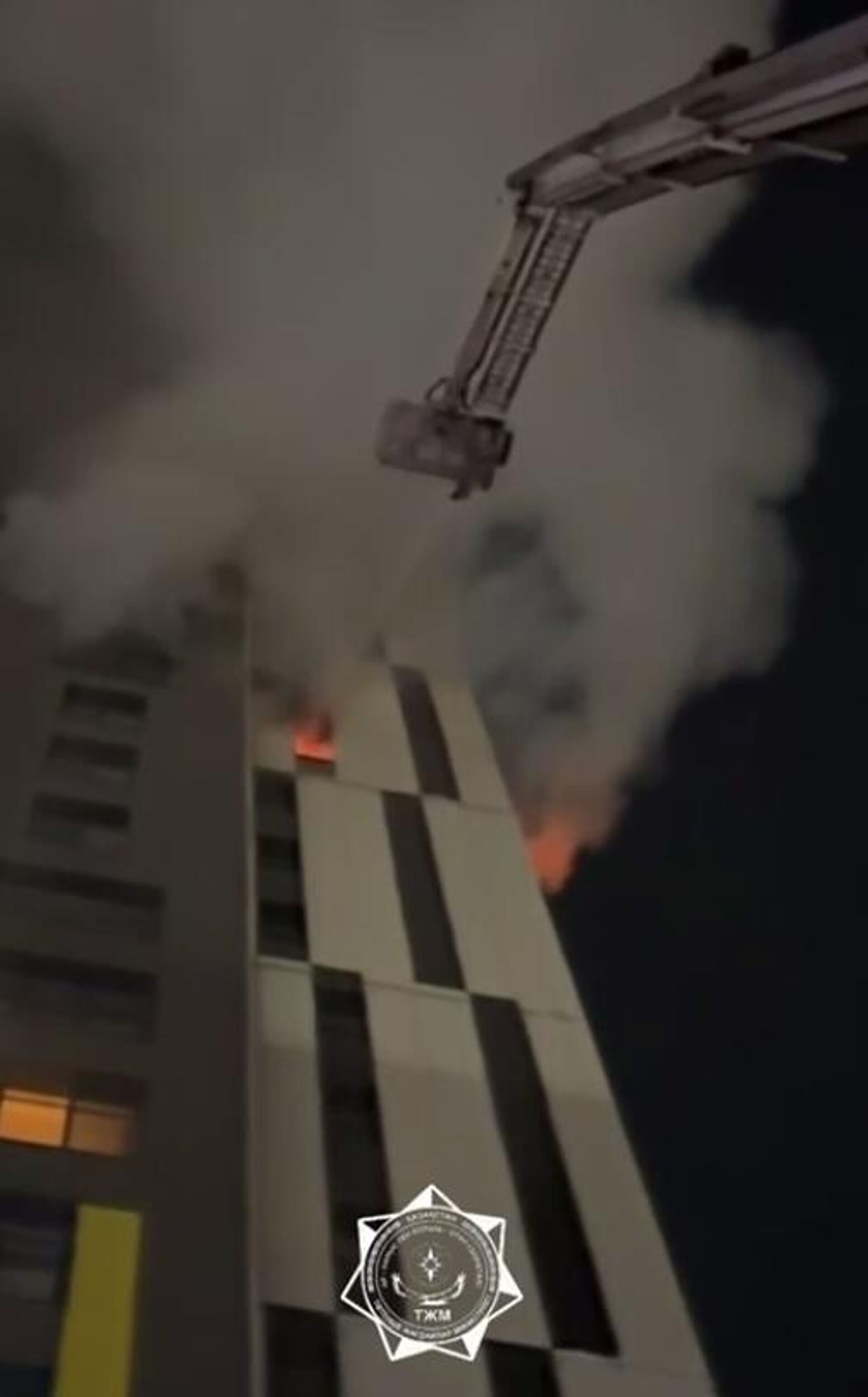 Пожар в ЖК Астаны - Sputnik Казахстан, 1920, 16.04.2026