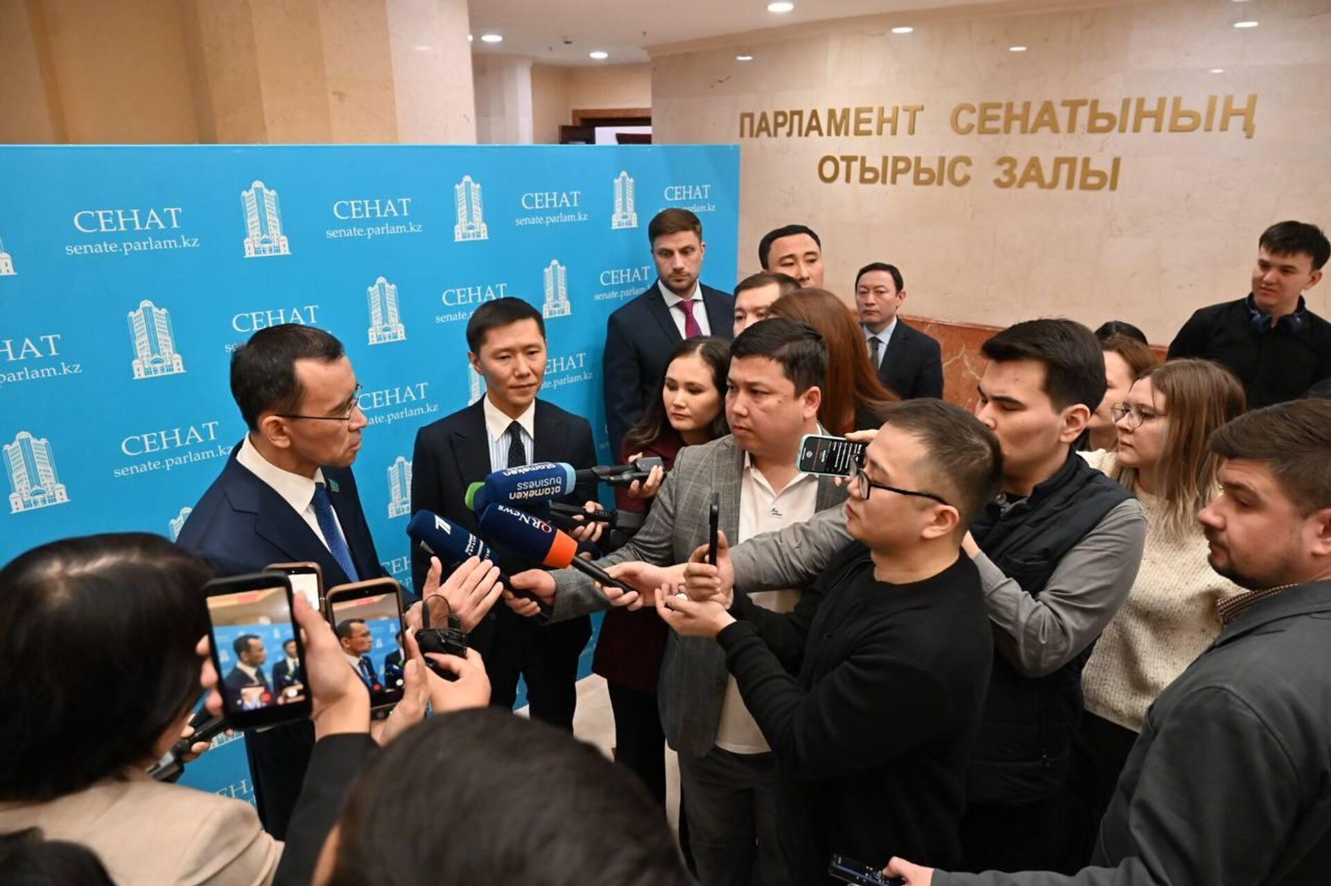 Председатель сената парламента Казахстана Маулен Ашимбаев - Sputnik Казахстан, 1920, 16.04.2026