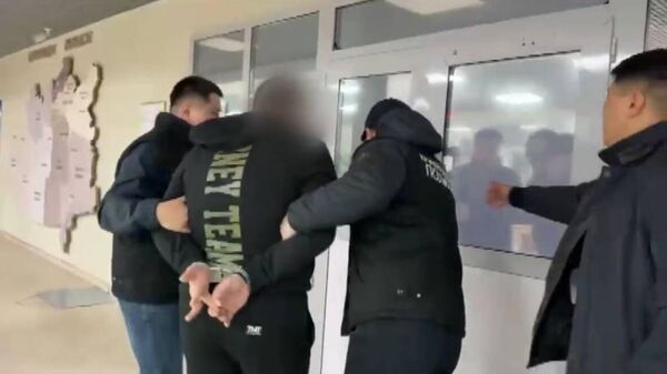 5 жыл бойы дәретханада тығылған: Қарағандыда іздеуде жүрген қылмыскер ұсталды  - Sputnik Қазақстан