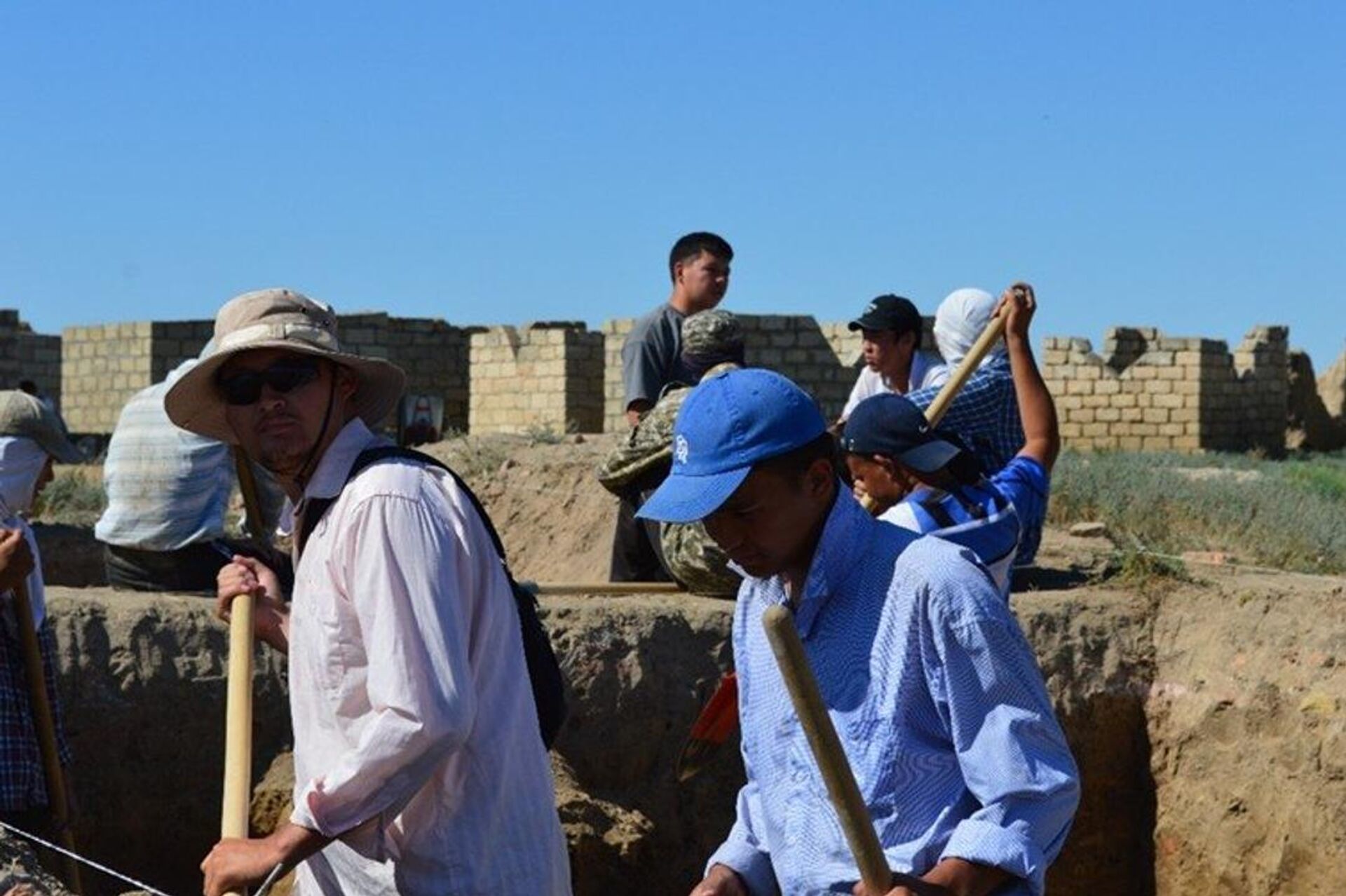 Казахстанский ученый выявил новые памятники эпохи Золотой Орды - Sputnik Казахстан, 1920, 16.04.2026