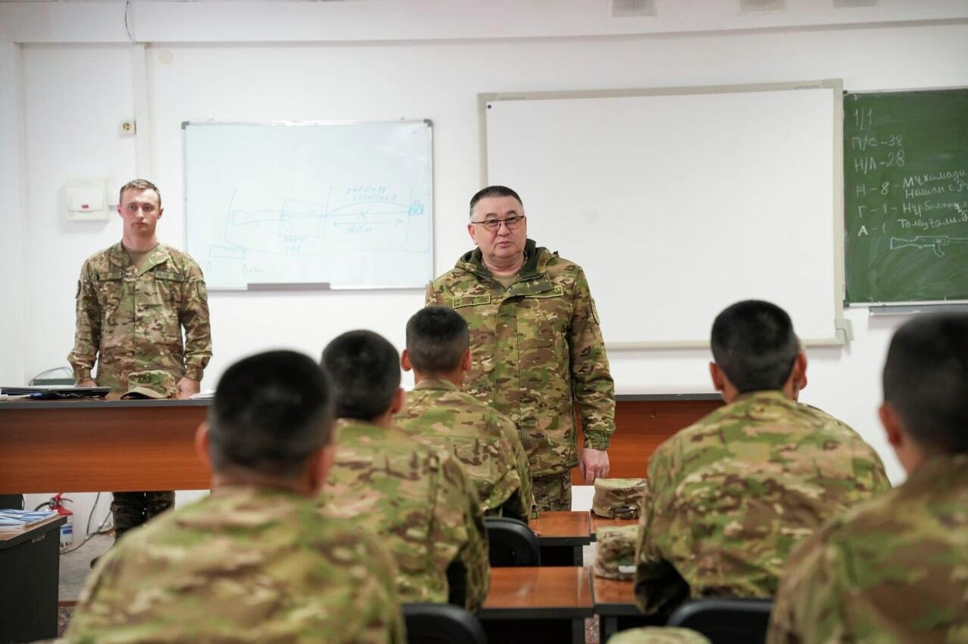 Международный военно-патриотический сбор молодежи Айбын объединит команды из шести стран - Sputnik Казахстан, 1920, 16.04.2026