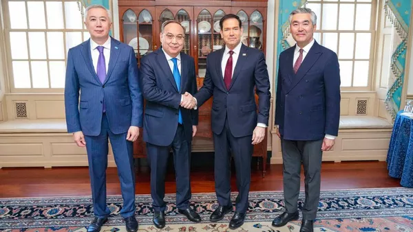 Главу Госдепа Марко Рубио пригласили в Казахстан