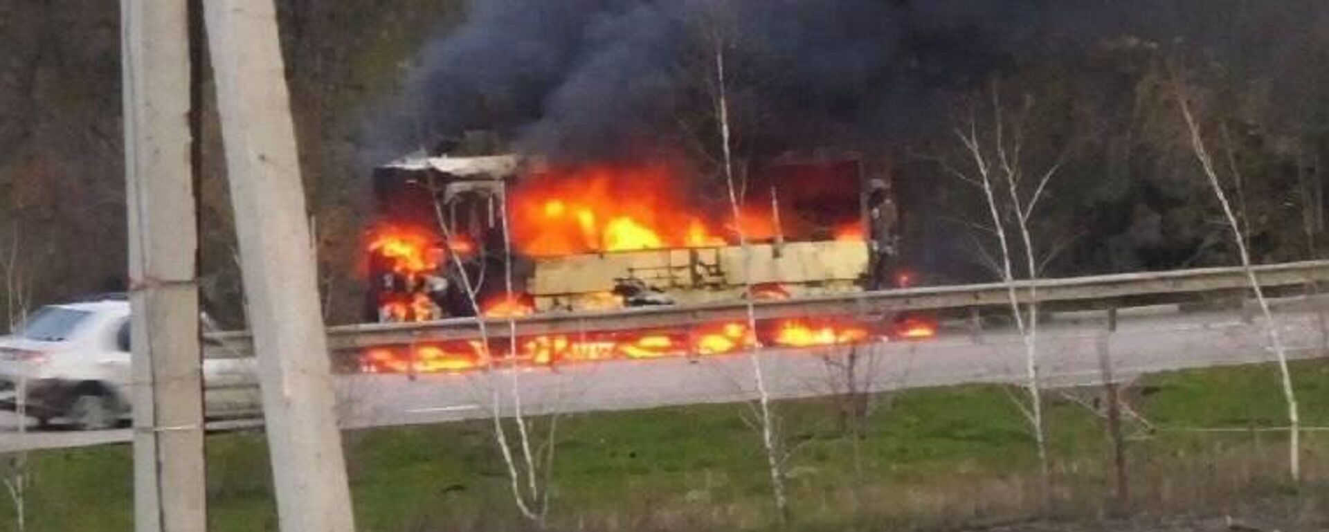 Украинский беспилотник атаковал пассажирский автобус в Белгородской области  - Sputnik Казахстан, 1920, 17.04.2026