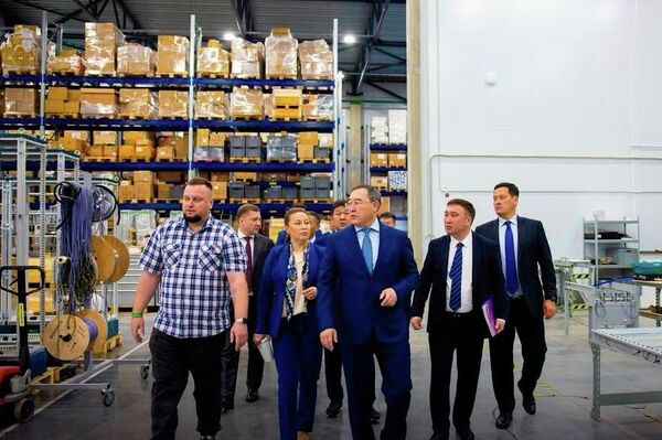Казахстанская делегация посетила московские предприятия - Sputnik Казахстан