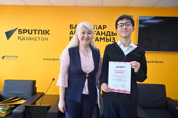 Тотальный диктант прошел в пресс-центре Sputnik-Казахстан - Sputnik Казахстан