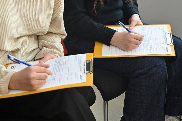 Тотальный диктант прошел в пресс-центре Sputnik-Казахстан - Sputnik Казахстан