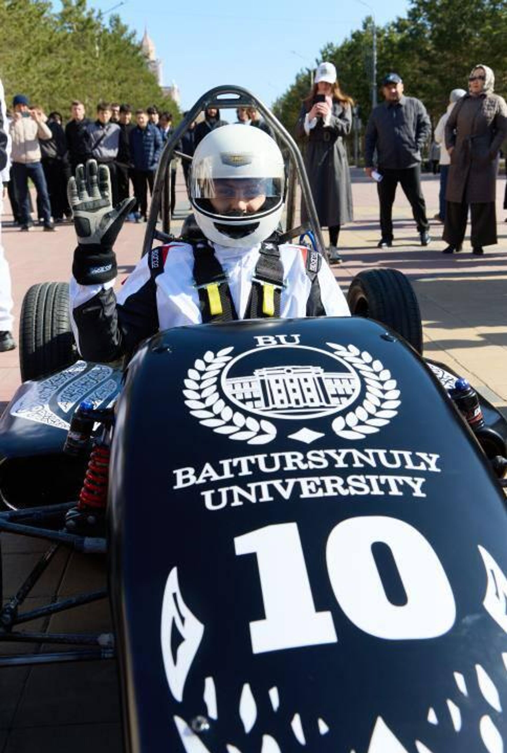 Гоночный болид разработали студенты Baitursynuly University  - Sputnik Казахстан, 1920, 18.04.2026