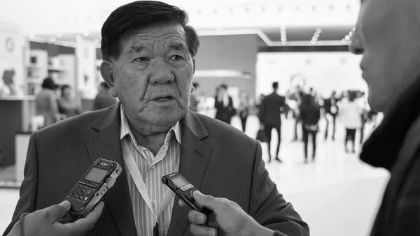 Писатель Мухтар Шаханов - Sputnik Қазақстан