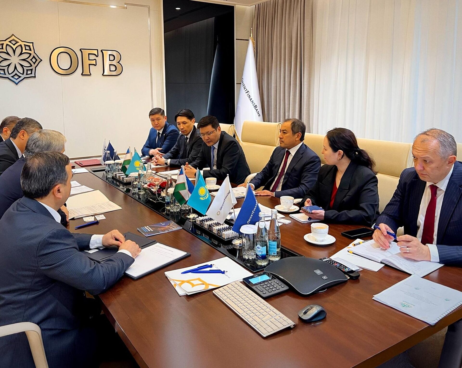 Банк развития Казахстана и Экспортно-кредитное агентство подписали соглашение с узбекскими банками - Sputnik Казахстан, 1920, 20.04.2026