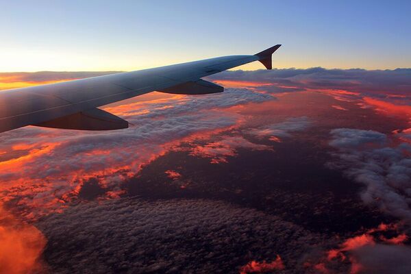 Вид на облака над Белоруссией с борта самолета. - Sputnik Казахстан